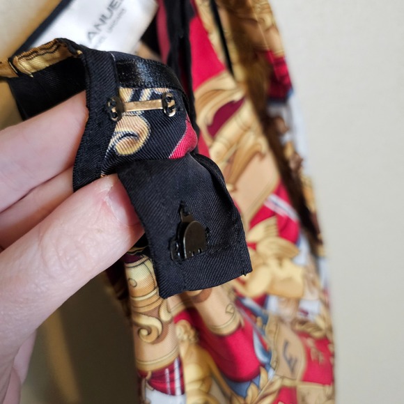 Emanuel Ungaro Vintage 100% Silk Baroque Scarf Print Maxi Skirt Black Gold 4 - Picture 12 of 12